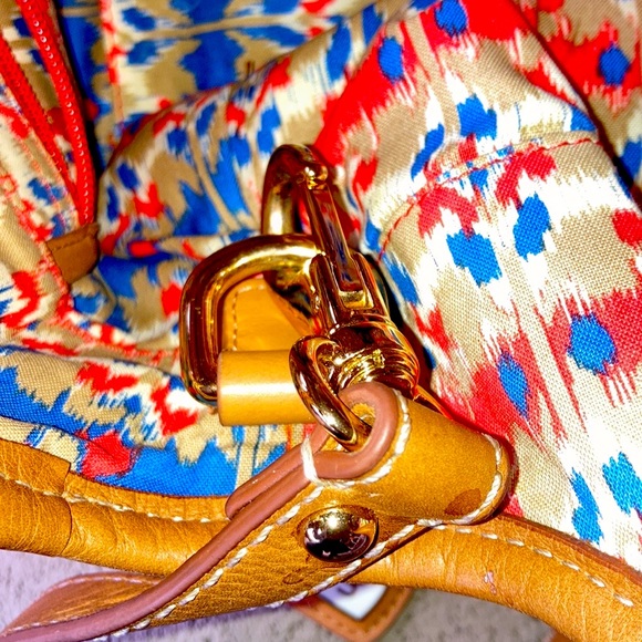 UGG Handbag/purse or beach bag price reflects condition - Picture 2 of 16